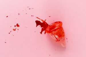 Menstruationshygiene: Menstruationstasse, Binden und Tampons im Vergleich